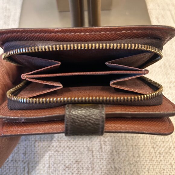 Louis Vuitton Juliette Wallet - Picture 7 of 12